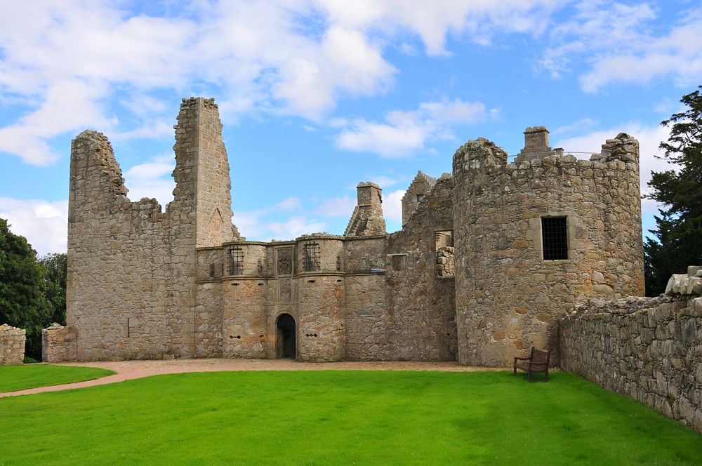 Zamki Szkocji - Tolquhon