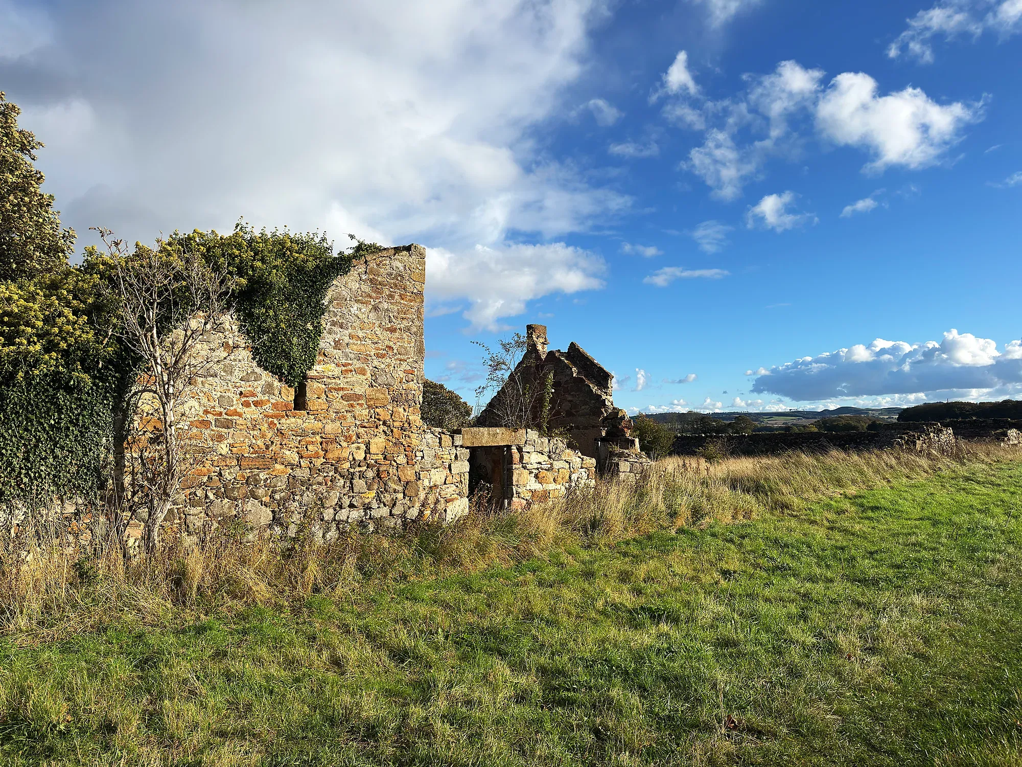 Ruined buildings by Saltcoats Castle