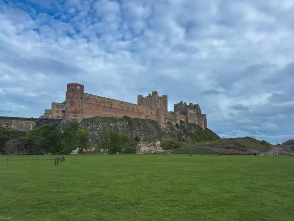 Zamki, klify i morski wiatr.